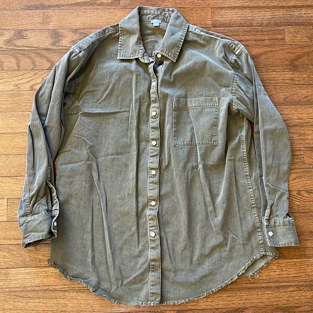 Olive aerie button oversized shirt size medium